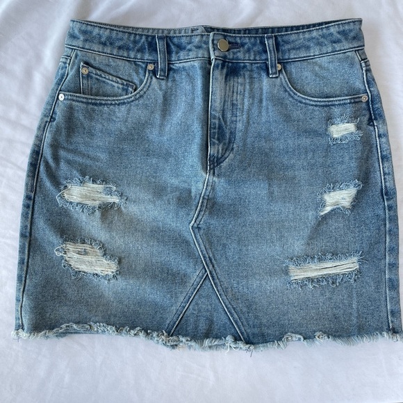 Volcom High-Rise Distressed Denim Skirt - Picture 4 of 7